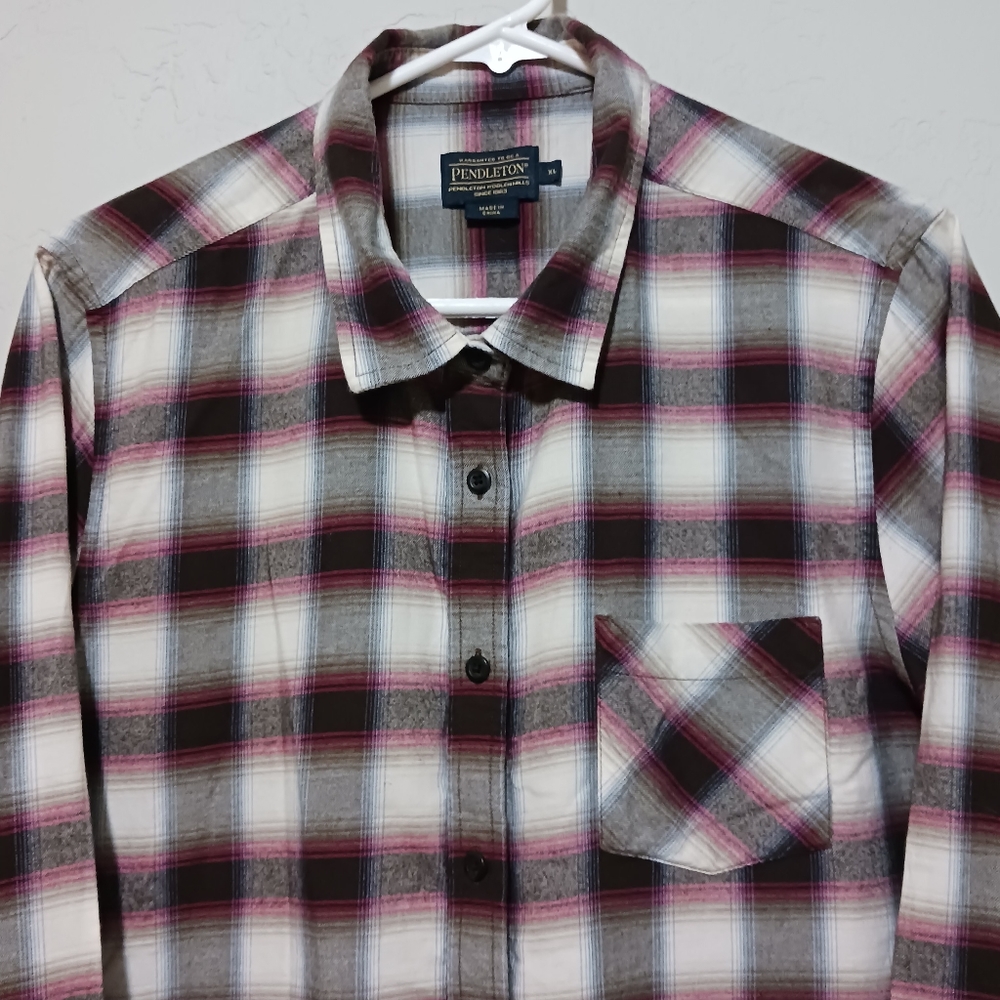 PENDLETON Woolenmills Women's Shirt.    Sz‎ XL,  Black/Red/White
